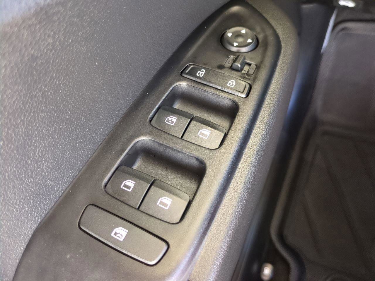 Certified 2024 Hyundai Venue Limited image 31