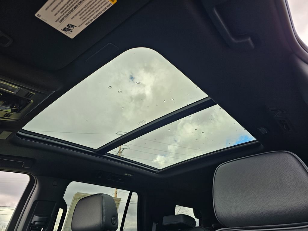 New 2026 GMC Yukon Denali w/ Sun & Power Step Package image 36
