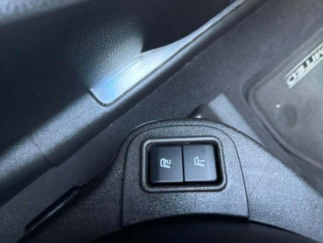 Used 2018 Ford Taurus Limited FWD image 13
