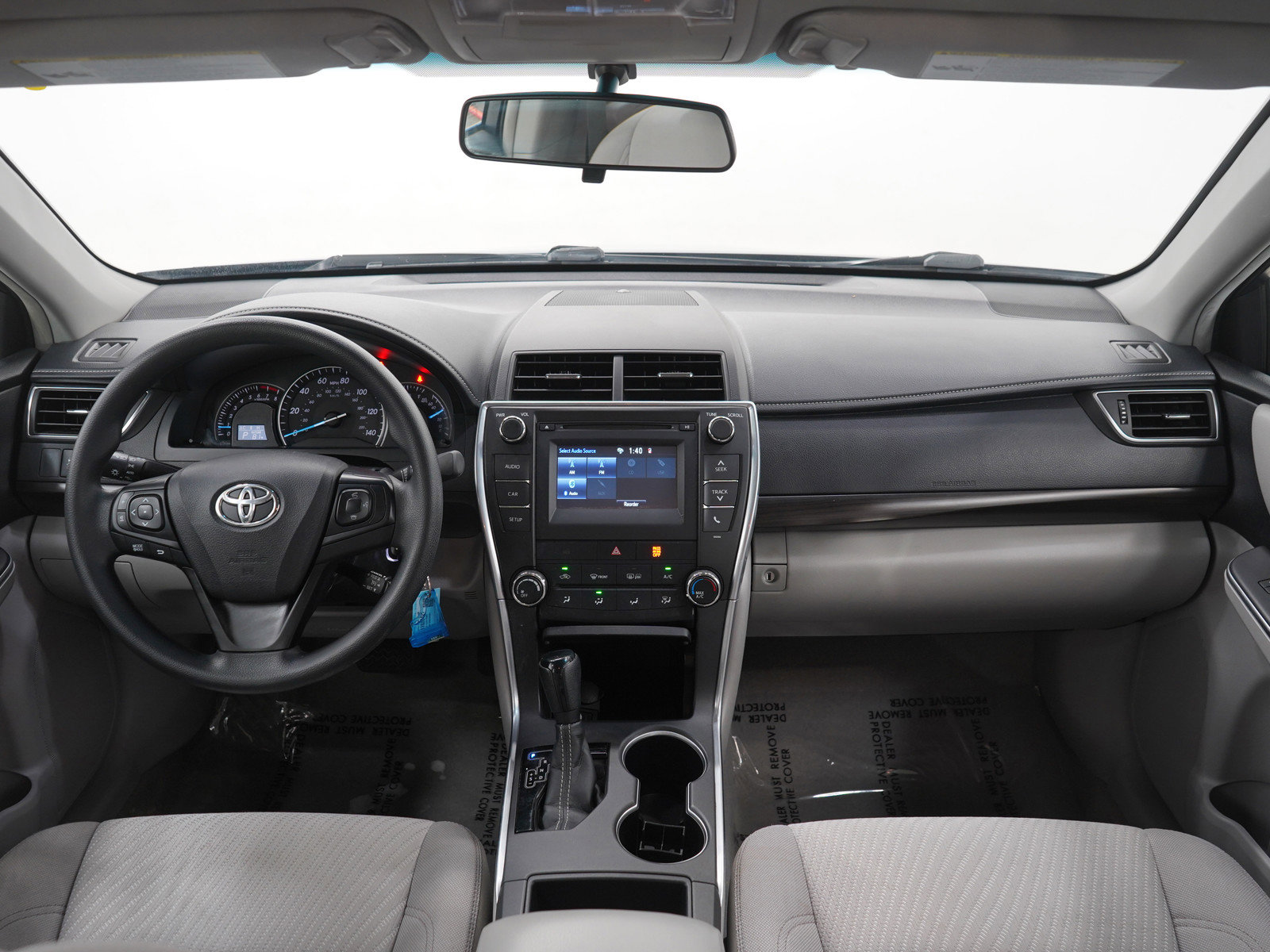 Used 2015 Toyota Camry LE FWD image 13