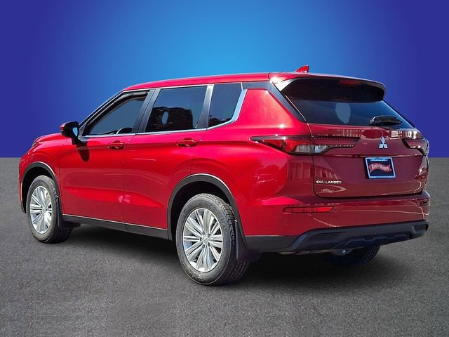 Used 2023 Mitsubishi Outlander ES FWD image 6