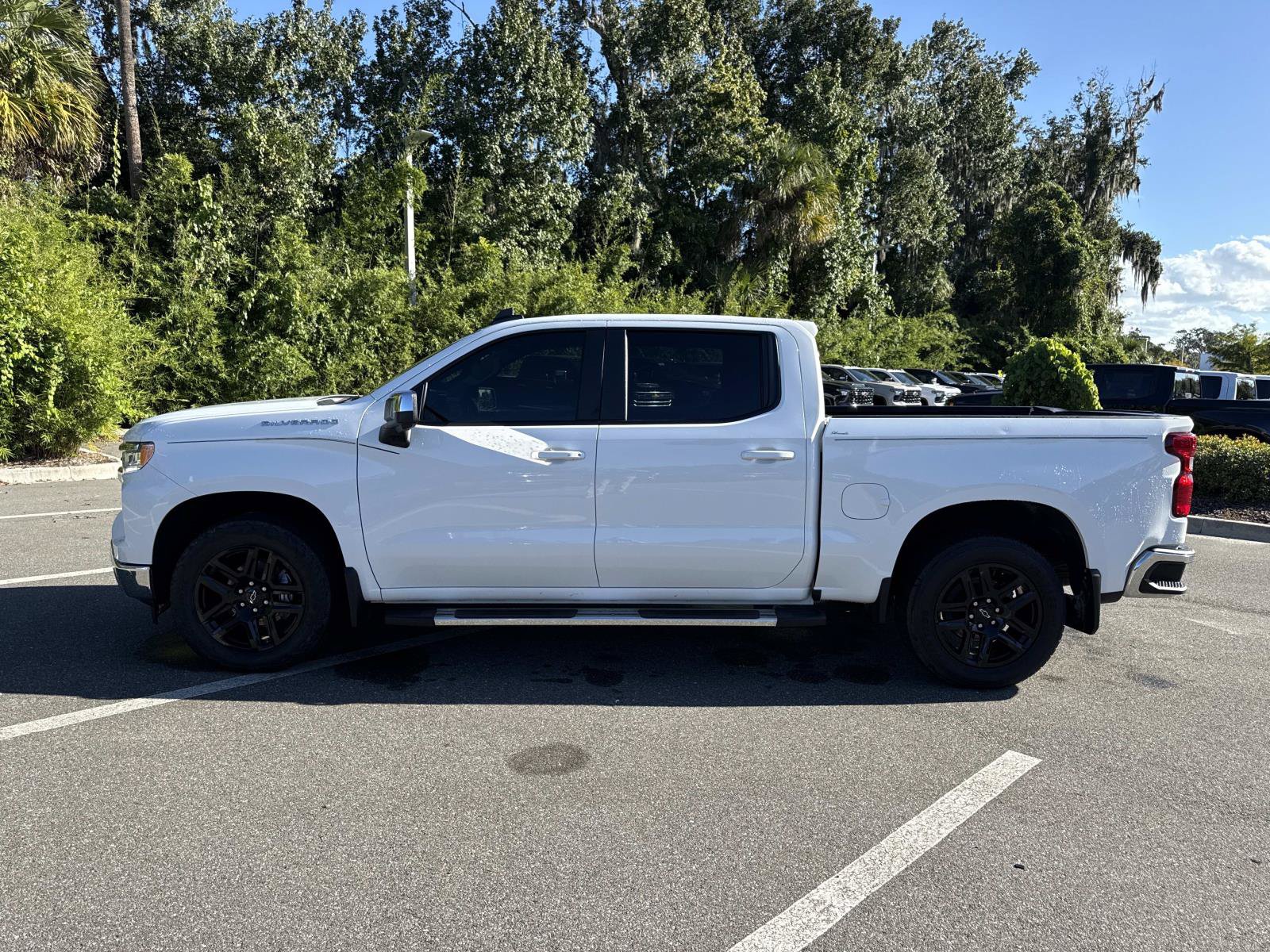Used 2025 Chevrolet Silverado 1500 LT w/ Safety Package RWD image 6