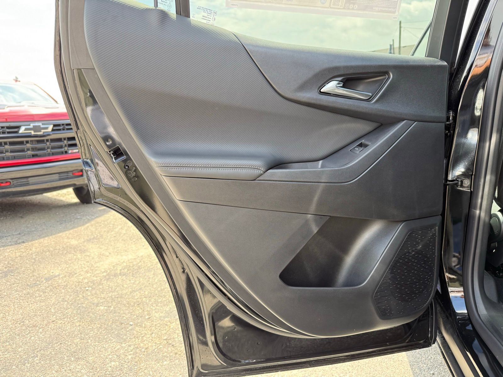 New 2026 Chevrolet Equinox LT image 18