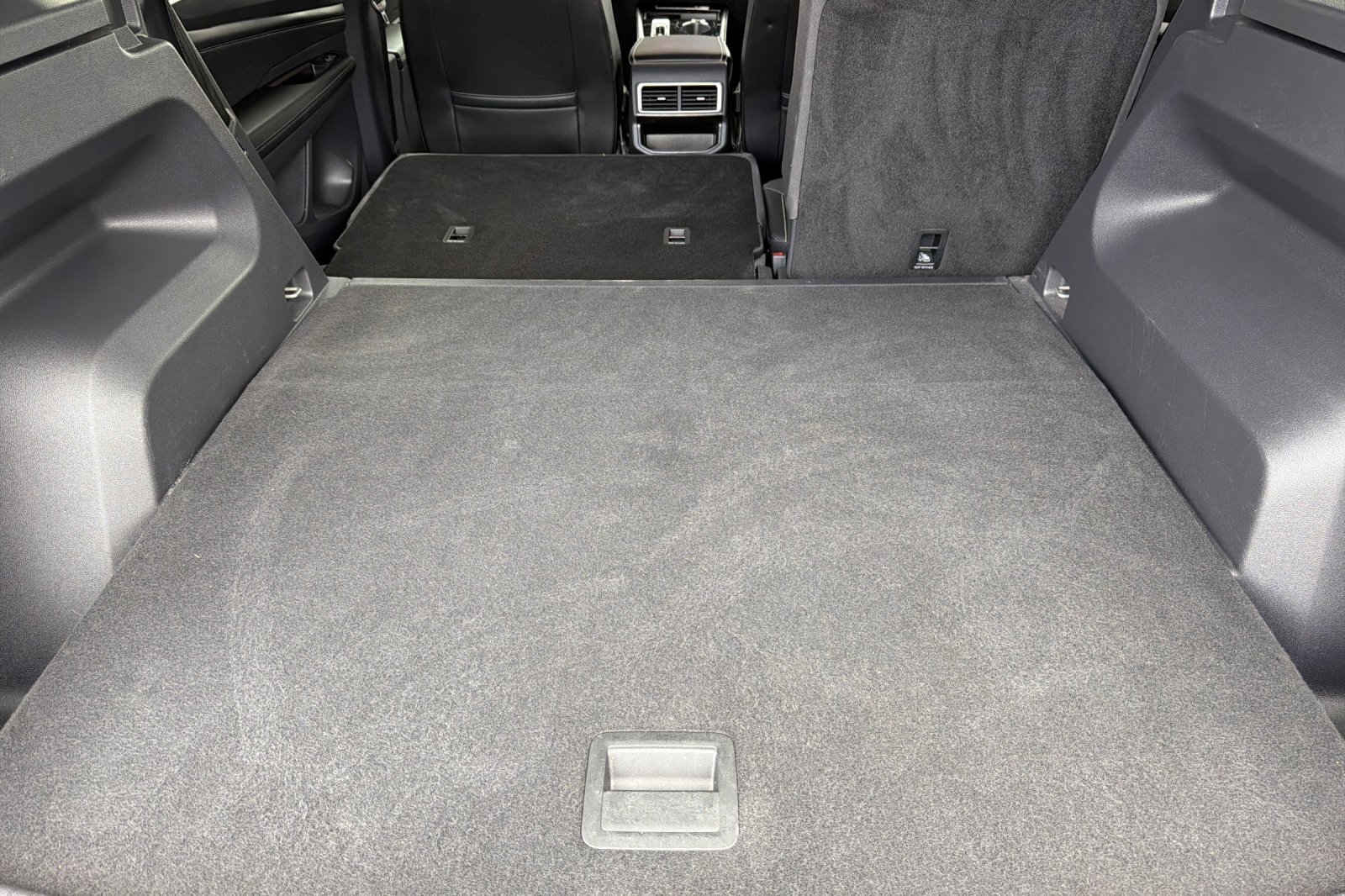 Used 2024 Volkswagen Atlas Cross Sport SE image 15