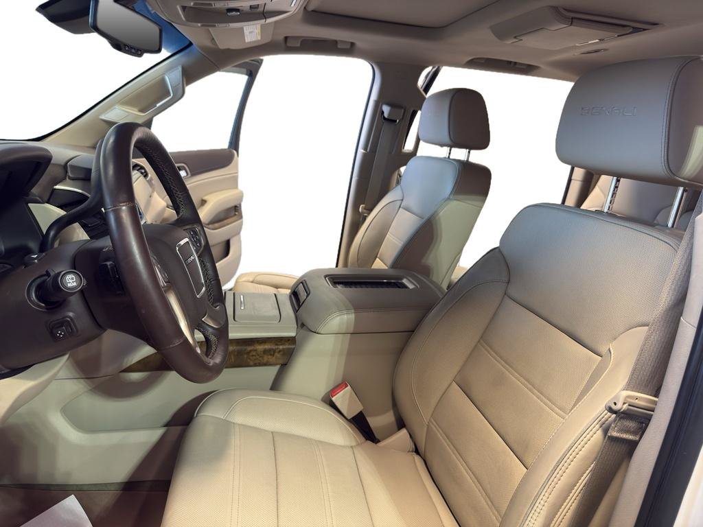Used 2016 GMC Yukon XL Denali w/ Open Road Package AWD/4WD image 16