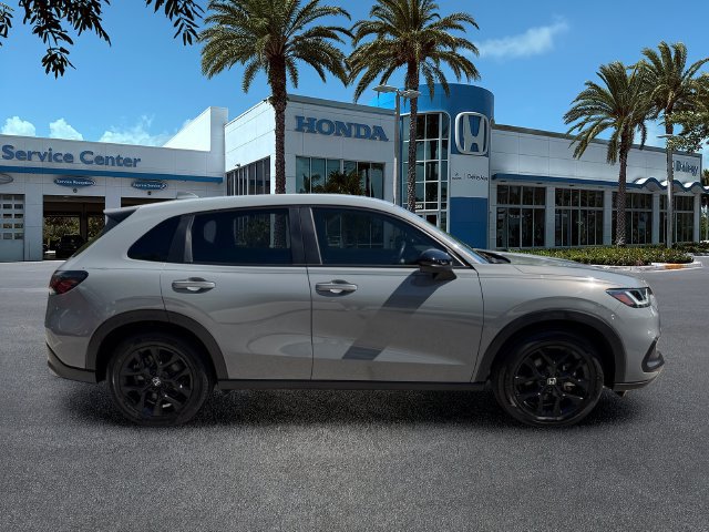 Used 2025 Honda HR-V Sport image 9