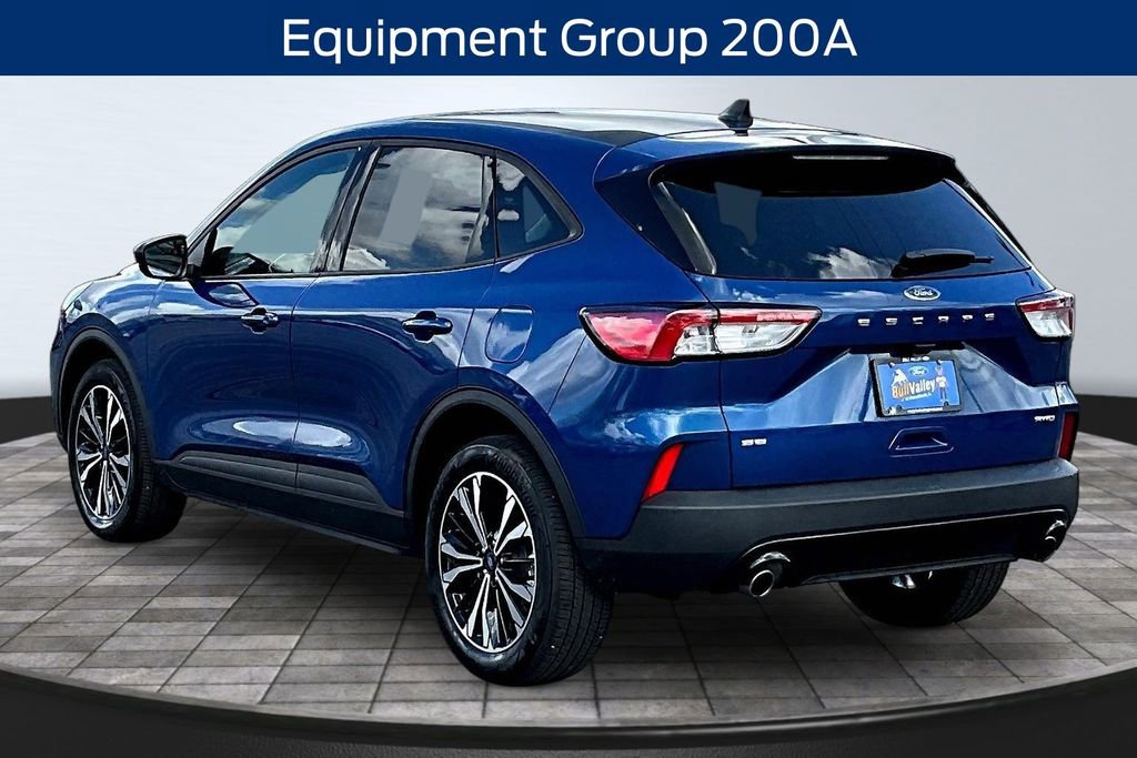Certified 2022 Ford Escape SE w/ SE Sport Appearance Package AWD/4WD image 4