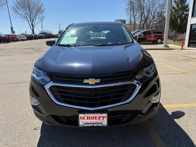 Used 2020 Chevrolet Equinox LS AWD/4WD image 2