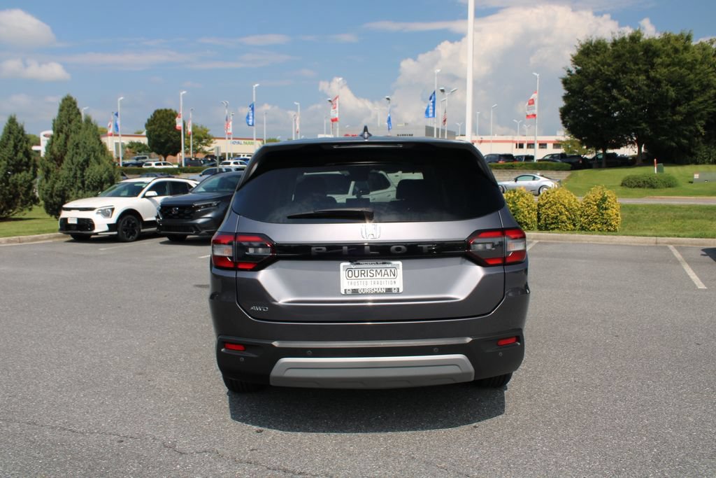 Certified 2025 Honda Pilot EX-L image 9