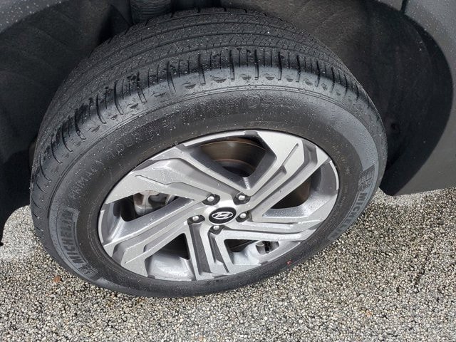 Used 2023 Hyundai Santa Fe SEL FWD image 9