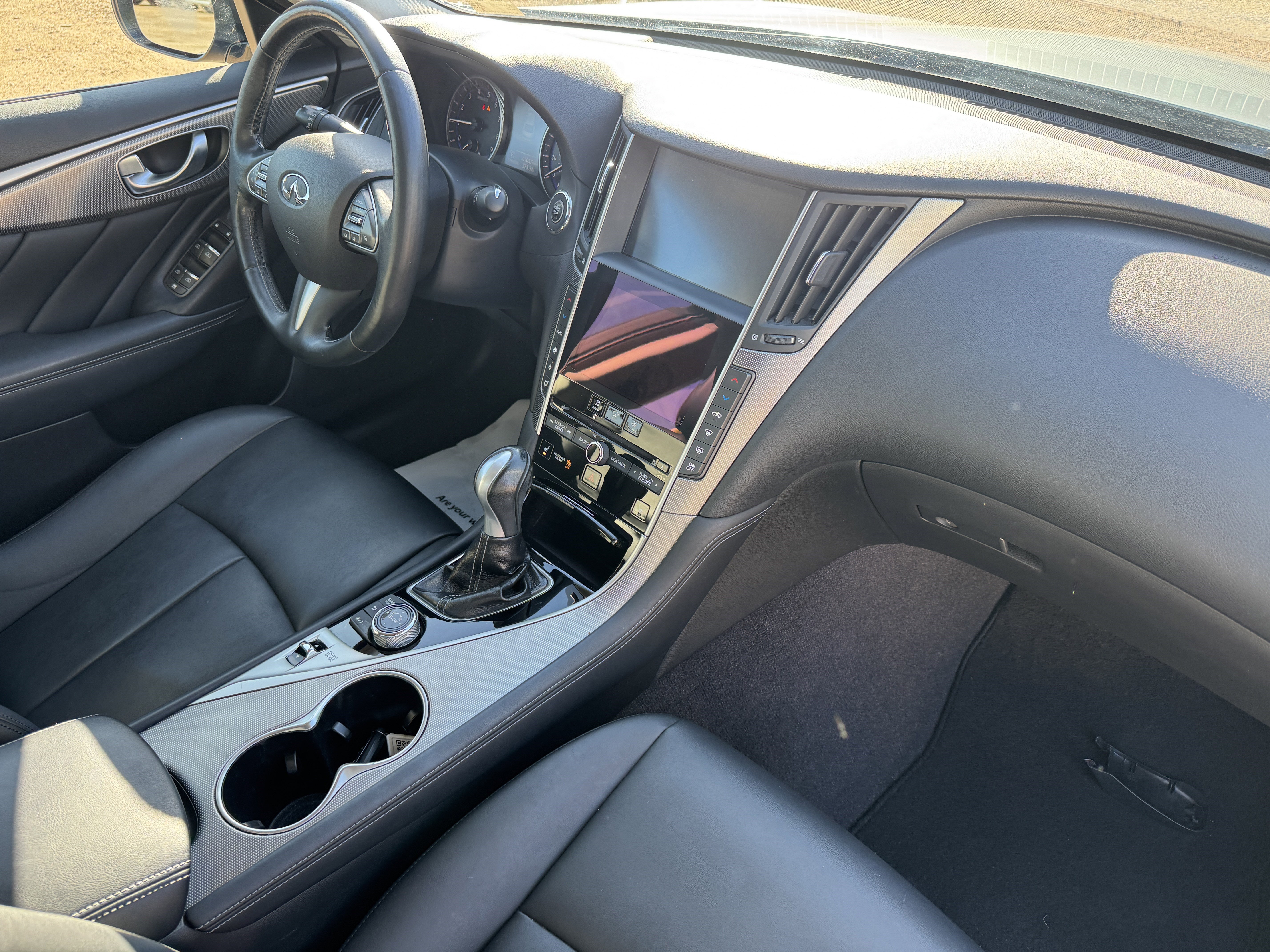 Used 2014 INFINITI Q50 Premium w/ Navigation Package image 19