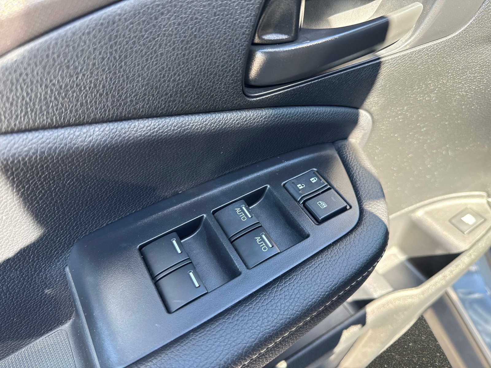 Certified 2025 Honda Ridgeline Sport image 18