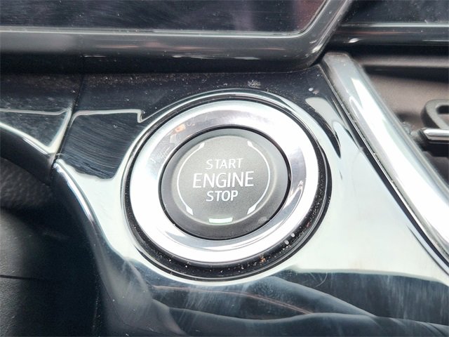 Used 2024 Chevrolet Trax RS w/ Sunroof Package image 21