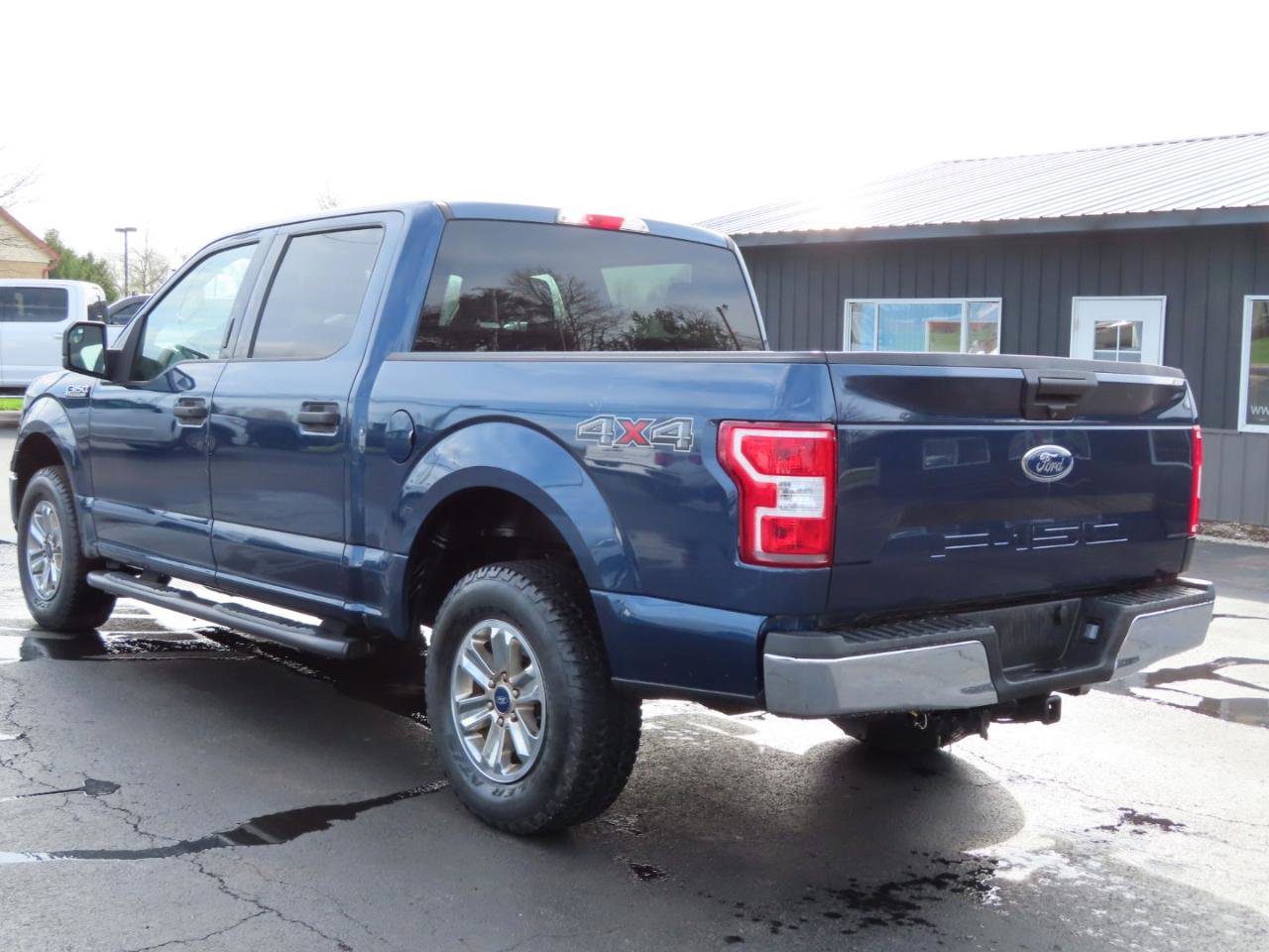 Used 2018 Ford F150 XLT image 4
