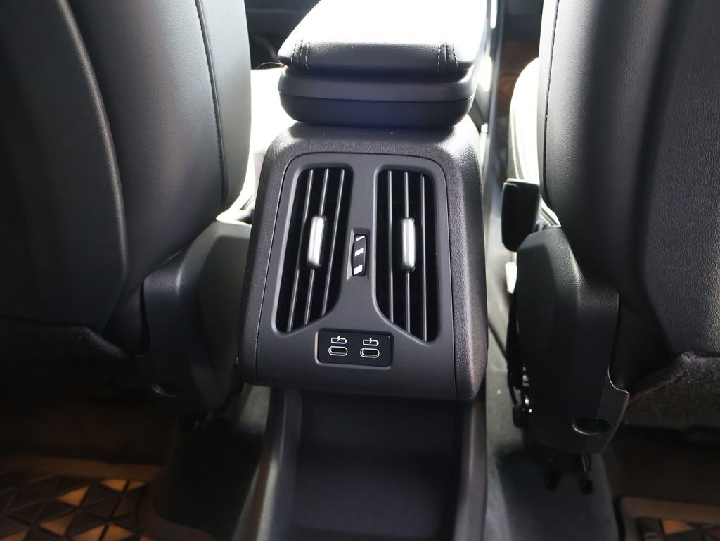 New 2025 BMW X1 xDrive28i w/ Technology Package image 19