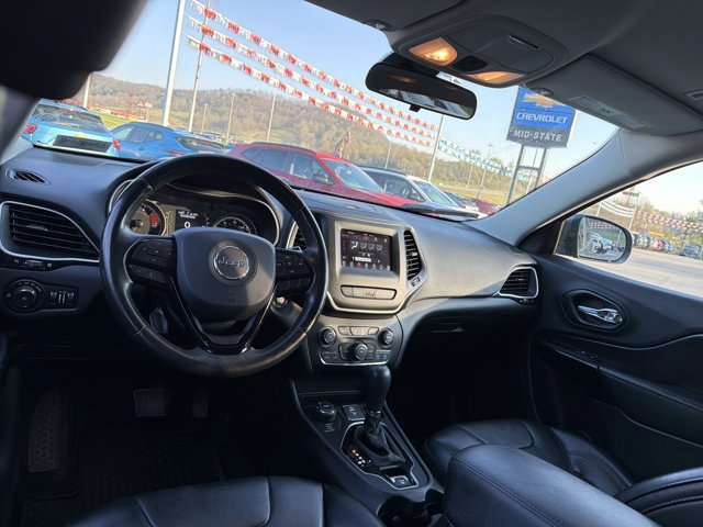 Used 2019 Jeep Cherokee Latitude Plus image 14