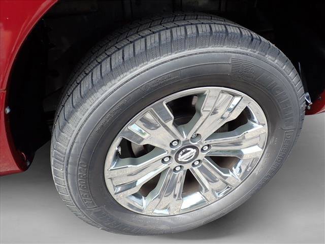 Used 2018 Nissan Titan SL w/ Chrome Package RWD image 8