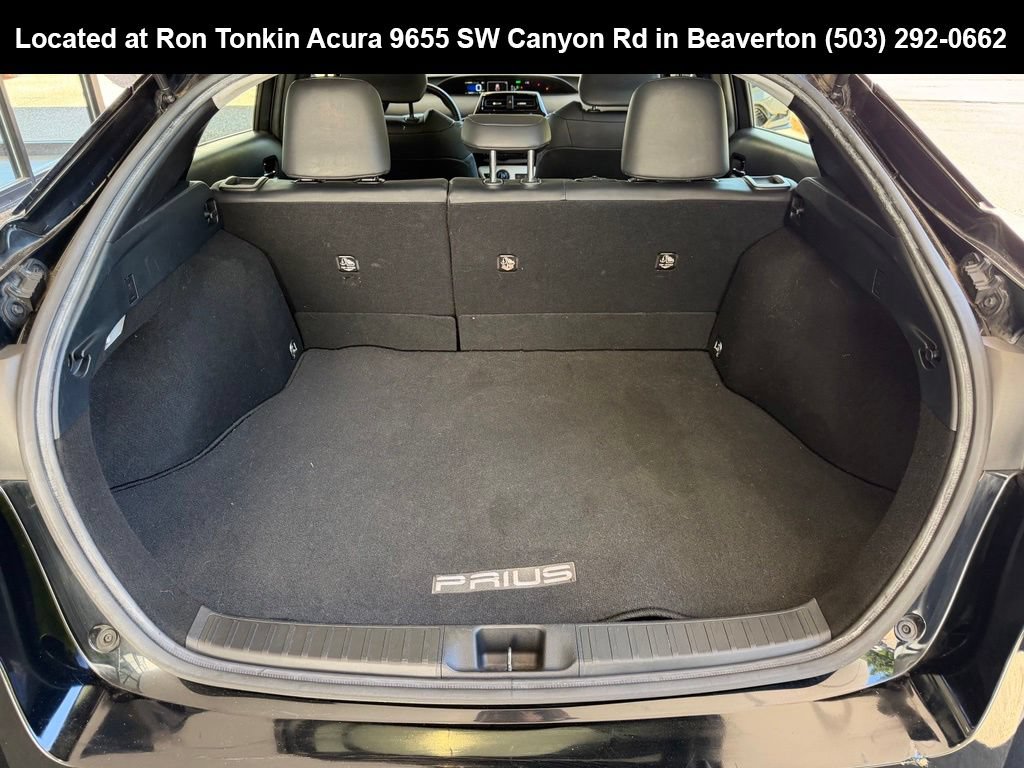 Used 2017 Toyota Prius Three Touring w/ Carpet Mat Package FWD image 10