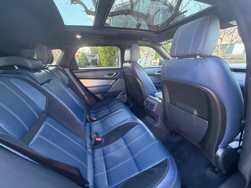 Used 2019 Land Rover Range Rover Velar R-Dynamic SE image 21