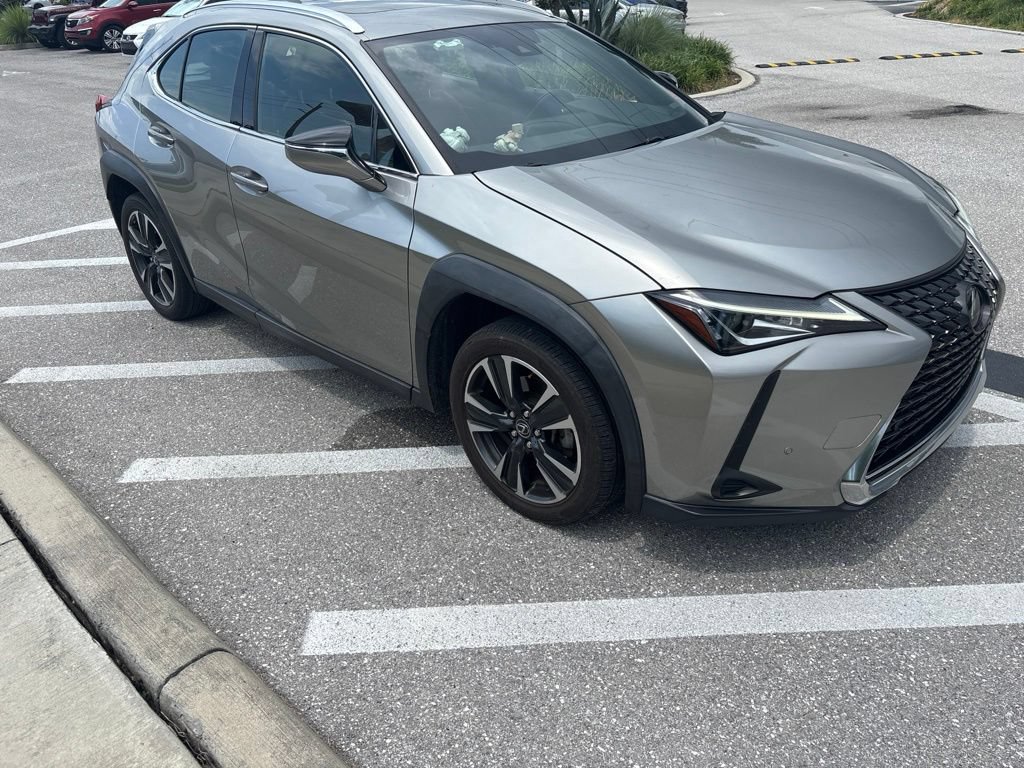 Used 2021 Lexus UX 200 w/ Premium Package FWD image 7