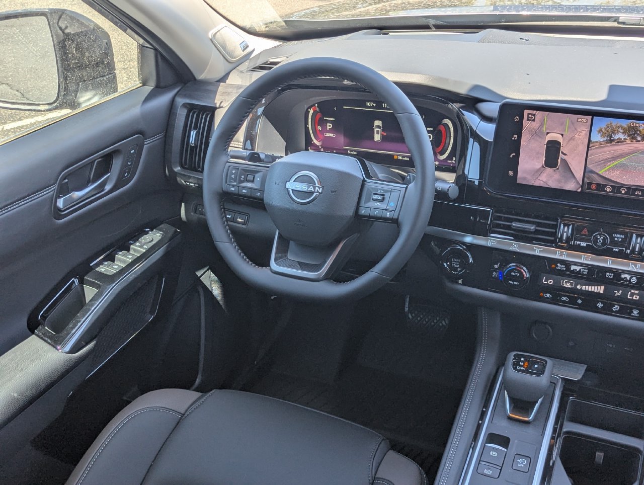 New 2026 Nissan Pathfinder Platinum AWD/4WD image 27