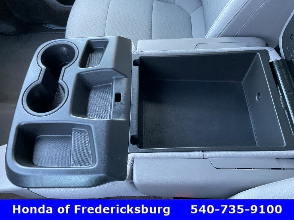 Used 2022 Chevrolet Silverado 1500 LT image 38