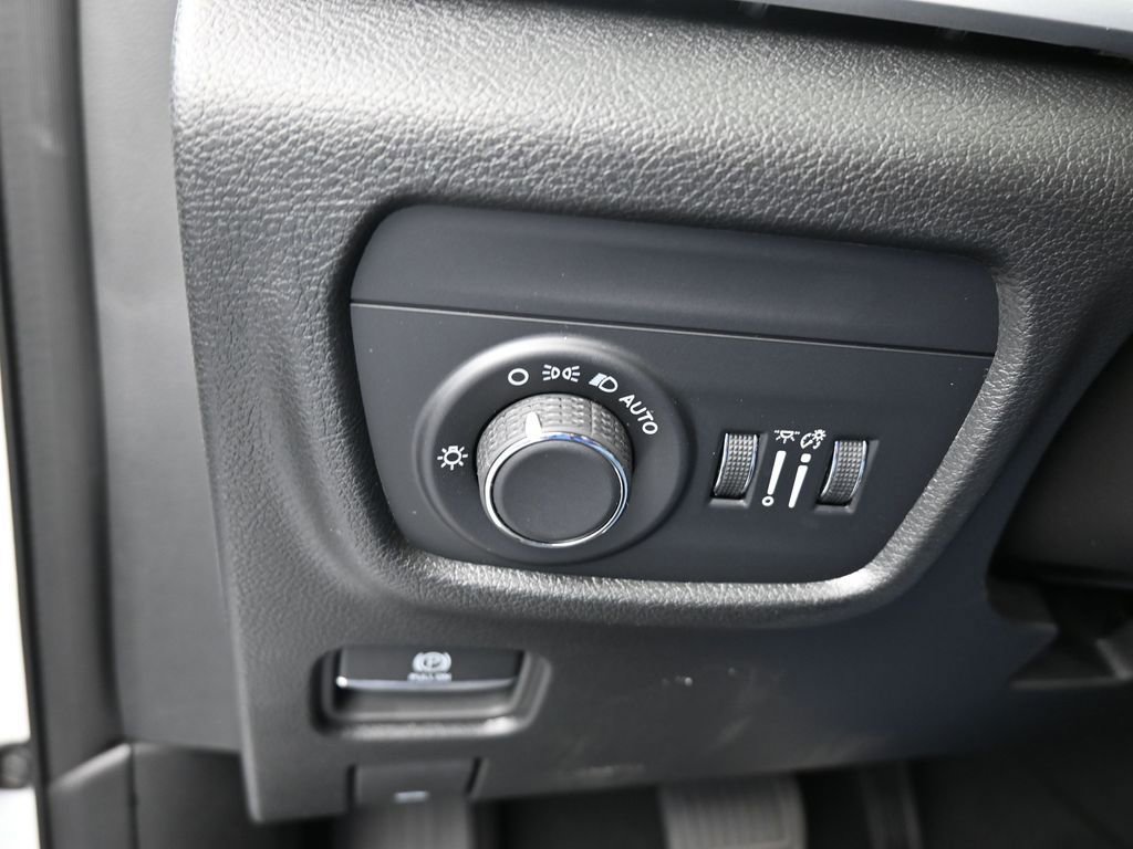 Used 2024 Jeep Grand Cherokee L Laredo image 31