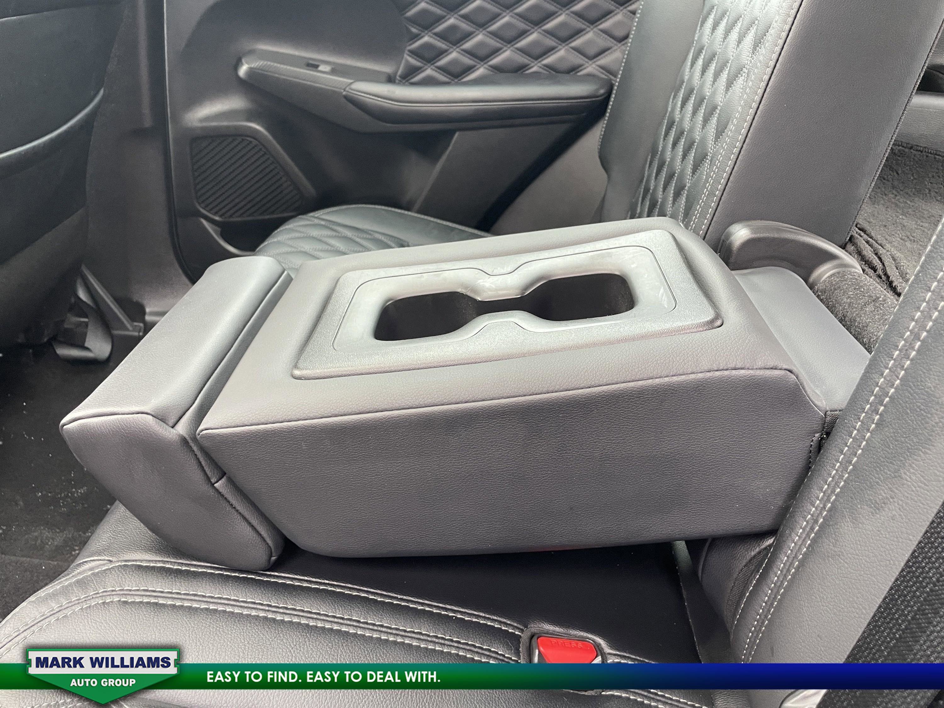 Used 2023 Mitsubishi Outlander SEL image 12