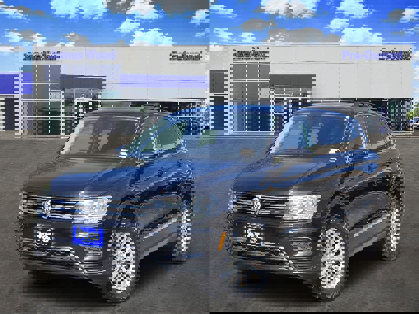 Used 2018 Volkswagen Tiguan SE