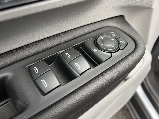 Used 2018 GMC Terrain SLE image 26