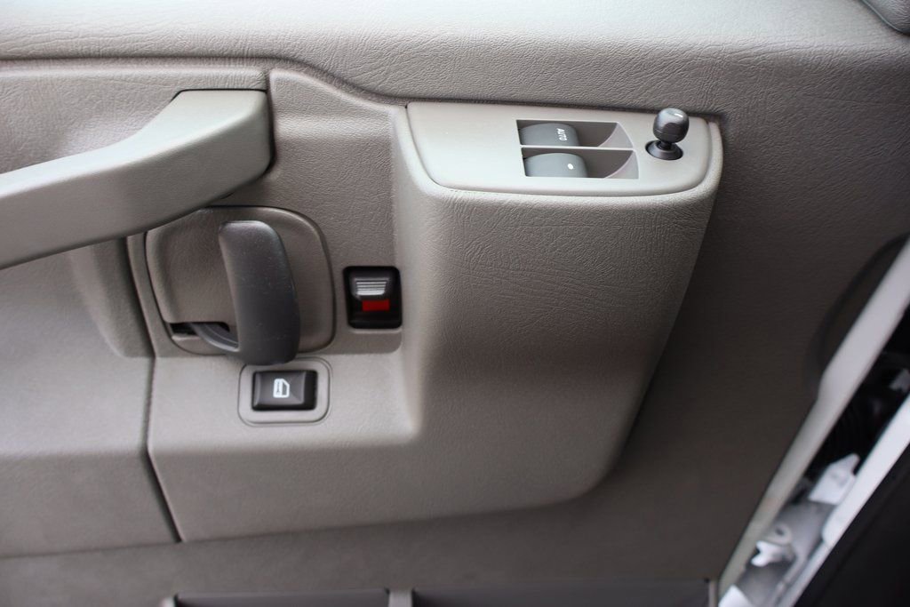 New 2026 Chevrolet Express 3500 w/ Power Convenience Package image 18
