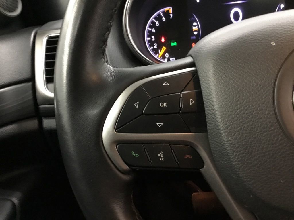 Used 2022 Jeep Grand Cherokee Laredo X image 36