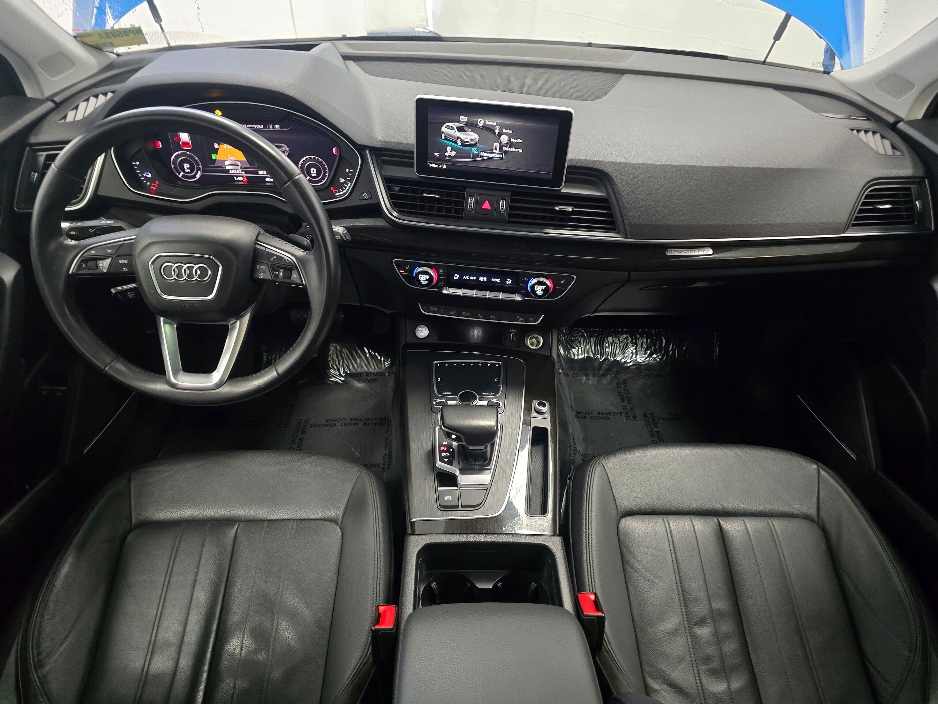 Used 2020 Audi Q5 e Prestige w/ Prestige Package image 18