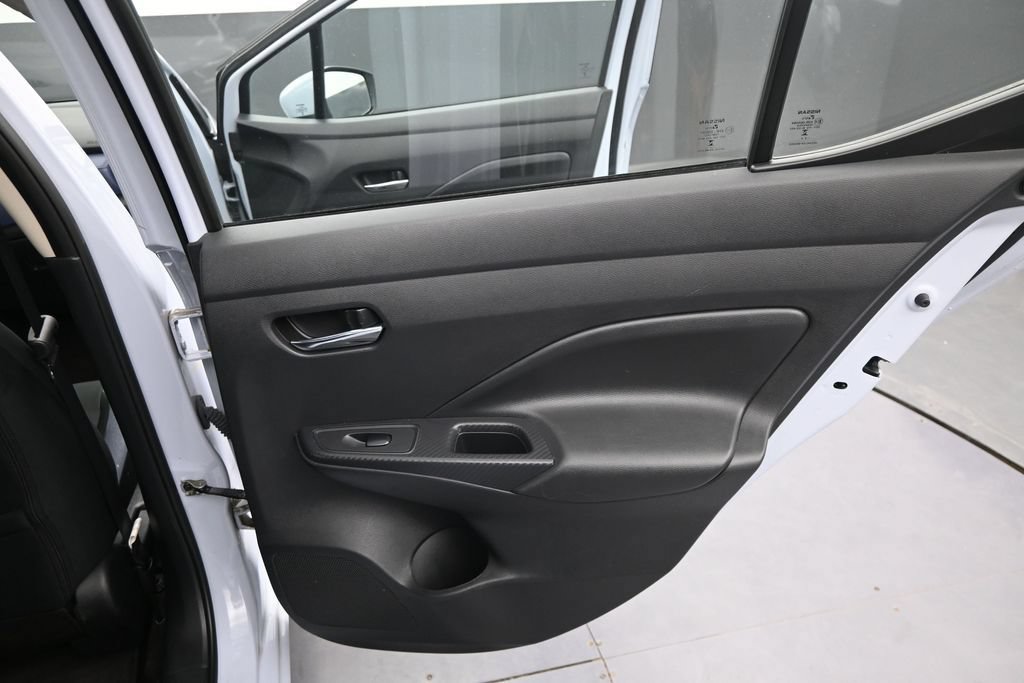 Used 2024 Nissan Versa SV FWD image 31