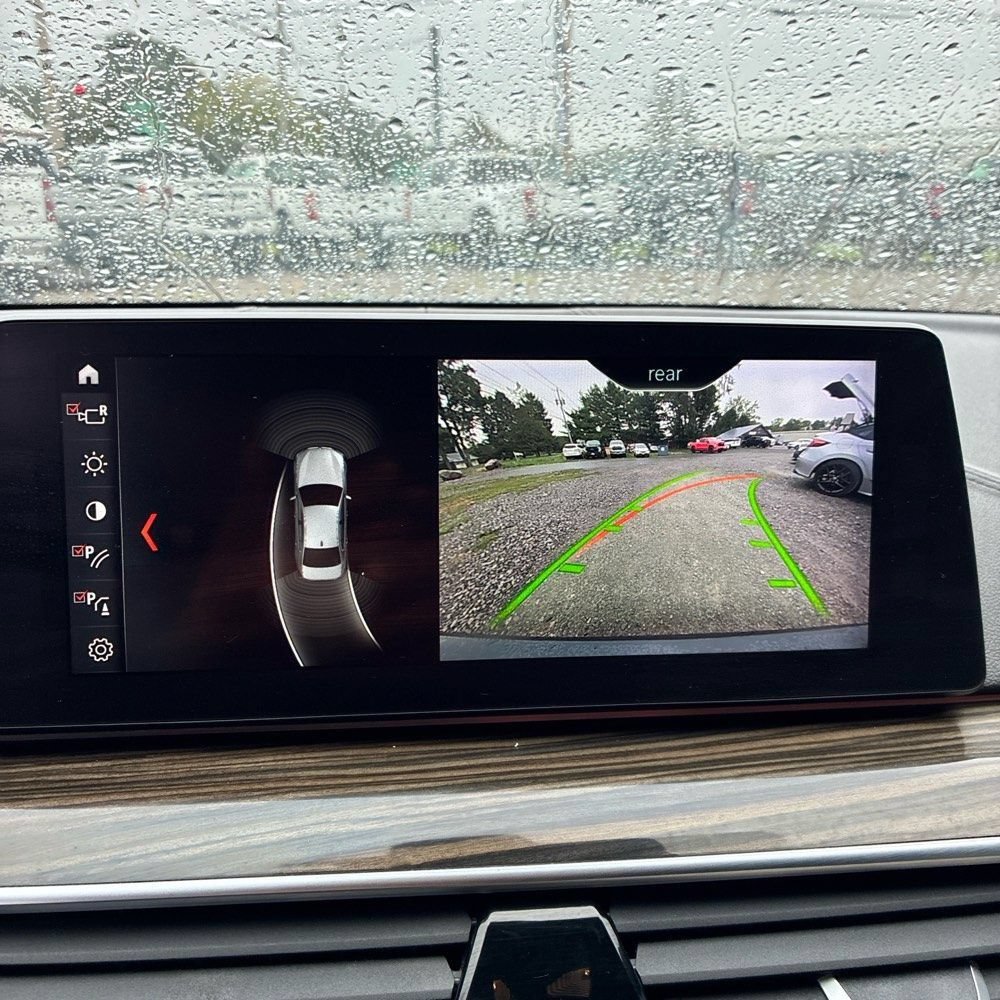 Used 2018 BMW M550i xDrive w/ Driving Assistance Package AWD/4WD image 9