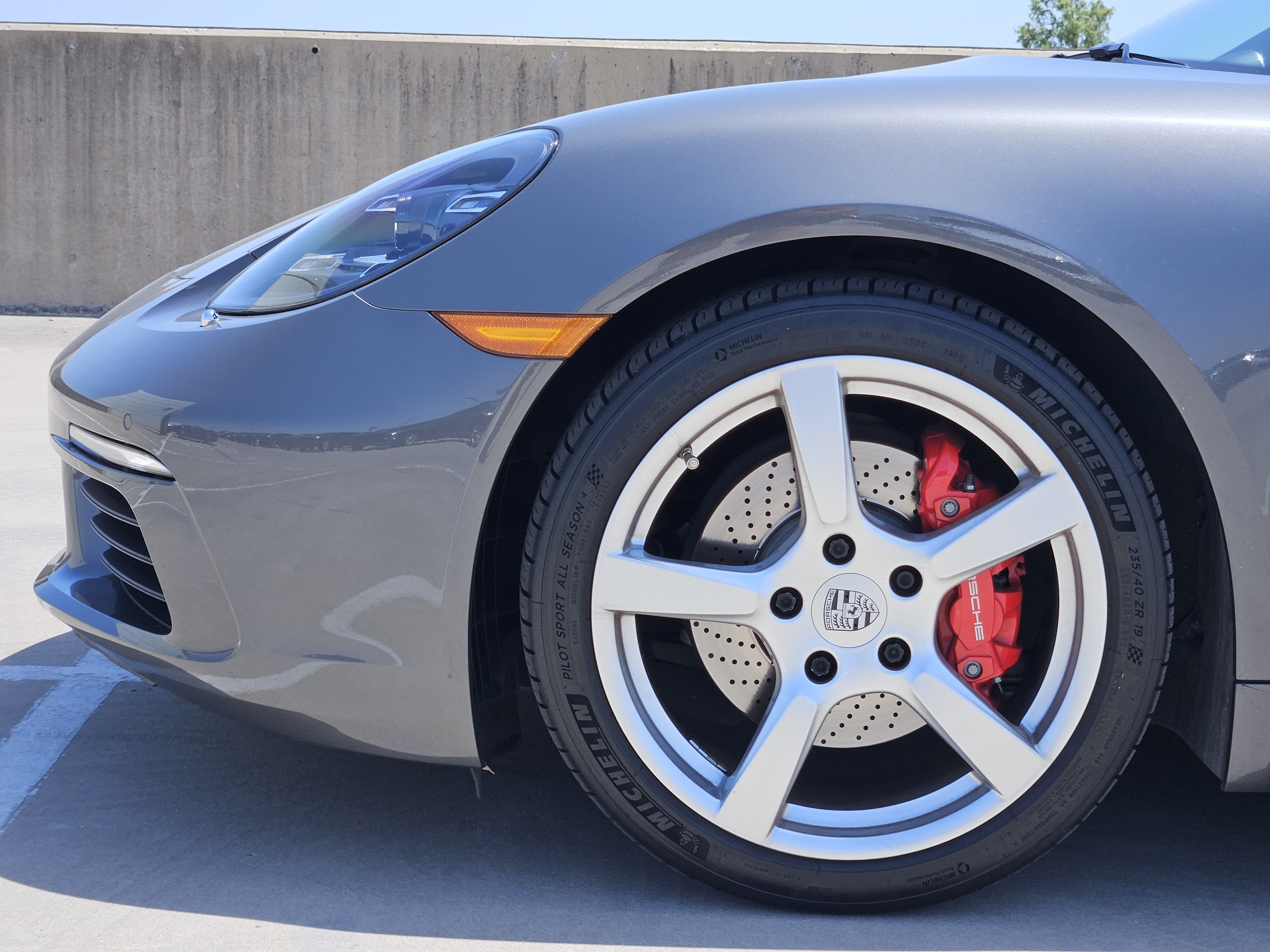 Certified 2022 Porsche 718 Cayman S RWD image 13