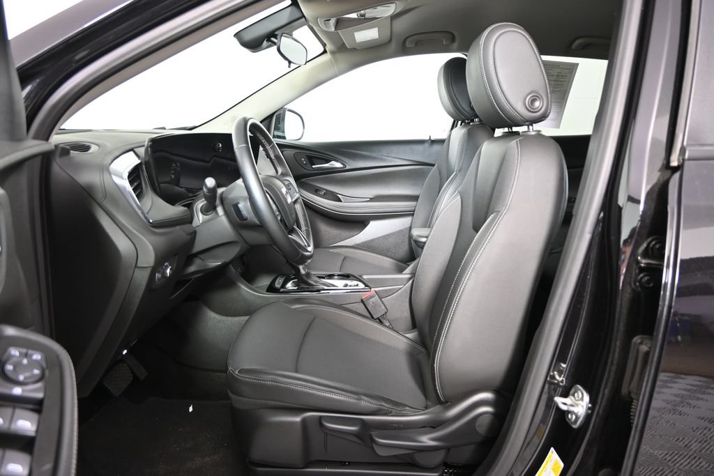 Used 2025 Buick Encore GX Preferred FWD image 20