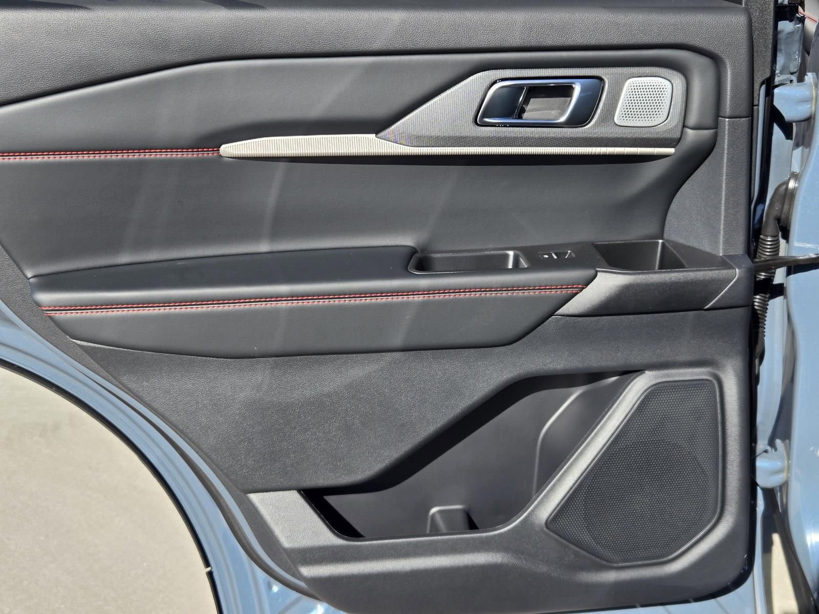 New 2026 Ford Explorer ST w/ Sun And Sound Package image 28