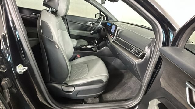 Used 2023 Kia Sportage X-Pro AWD/4WD image 31