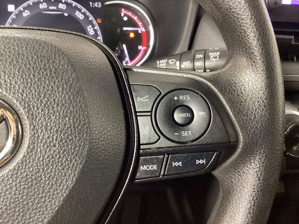 Used 2023 Toyota RAV4 XLE AWD/4WD image 22