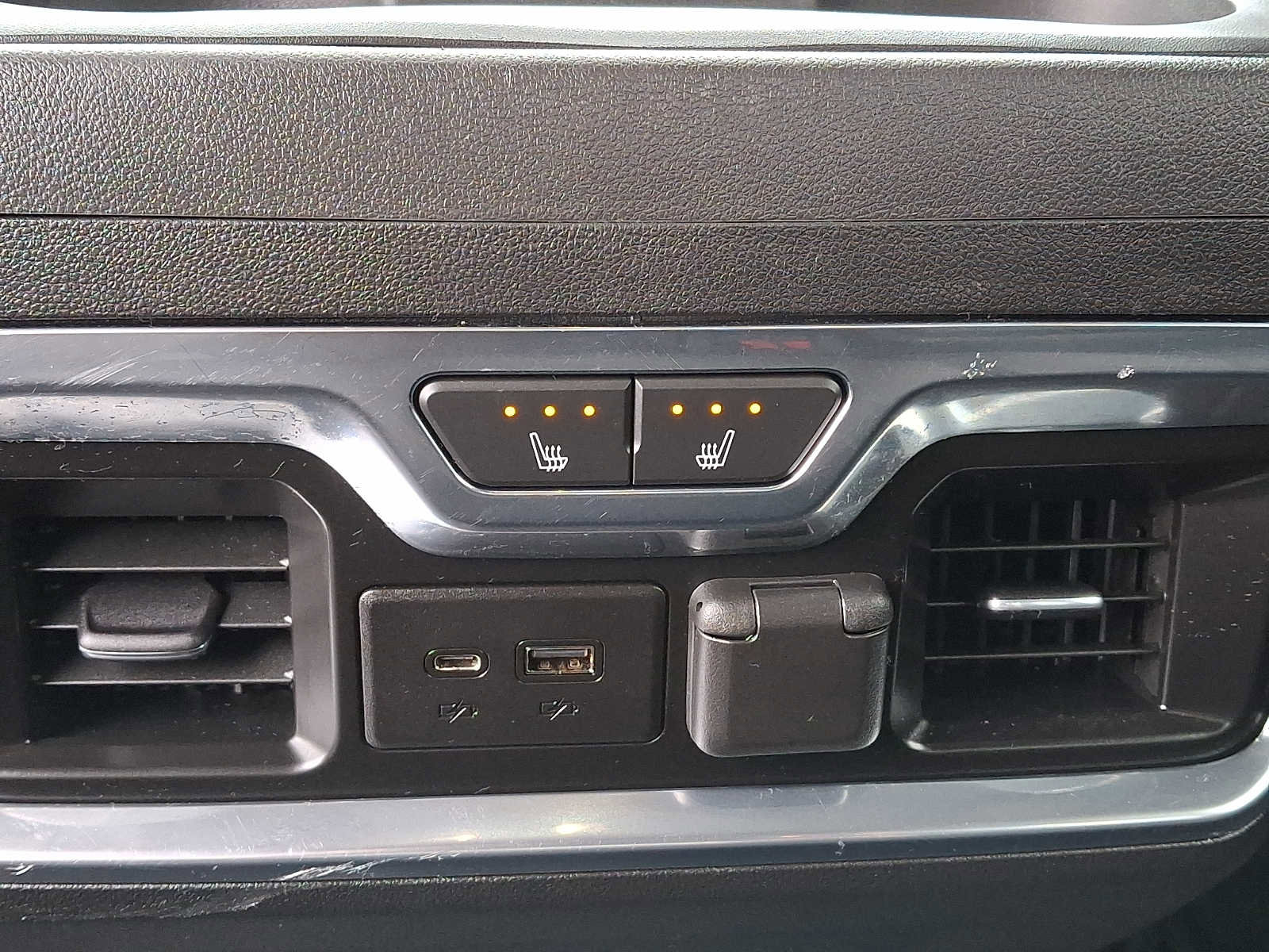 Used 2020 GMC Sierra 2500 Denali w/ Denali Ultimate Package image 11