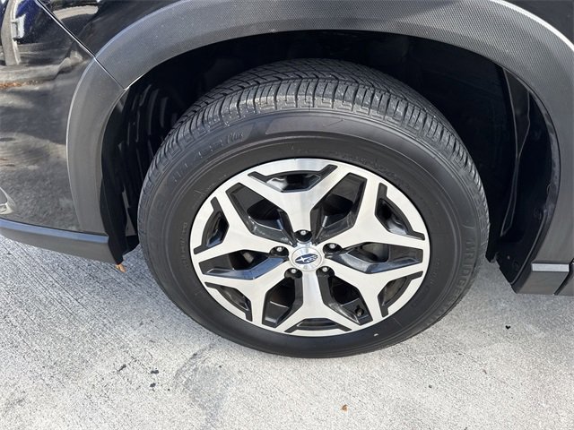 Certified 2023 Subaru Forester Premium image 10