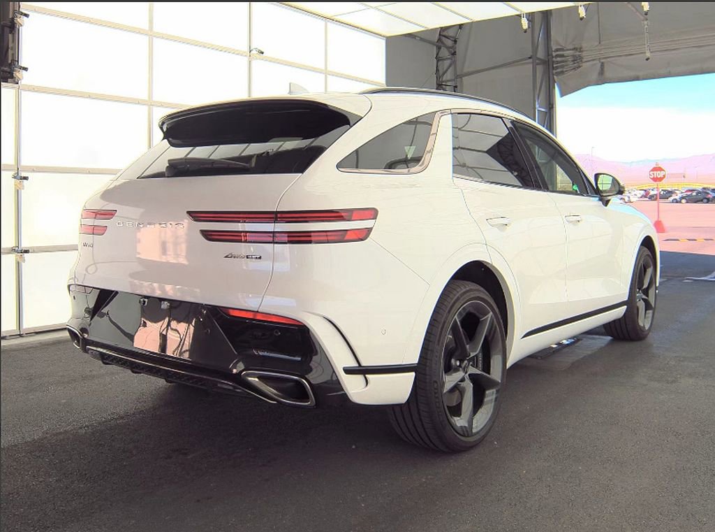 Used 2026 Genesis GV70 3.5T Sport Prestige image 2