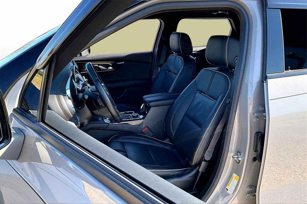 Used 2021 Chevrolet Blazer Premier w/ Driver Confidence II Package image 27