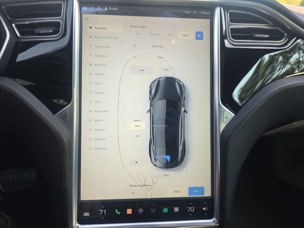 Used 2015 Tesla Model S 70D AWD/4WD image 19