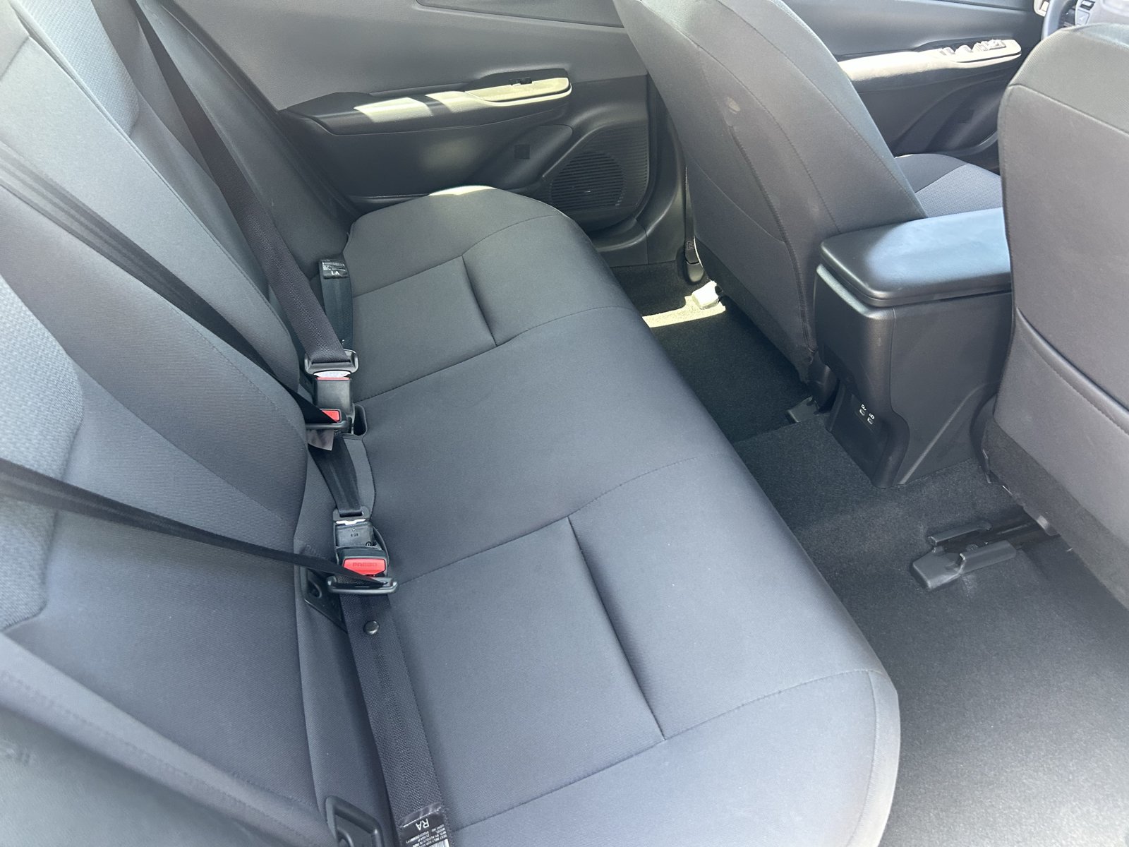 Used 2025 Toyota Prius LE FWD image 14