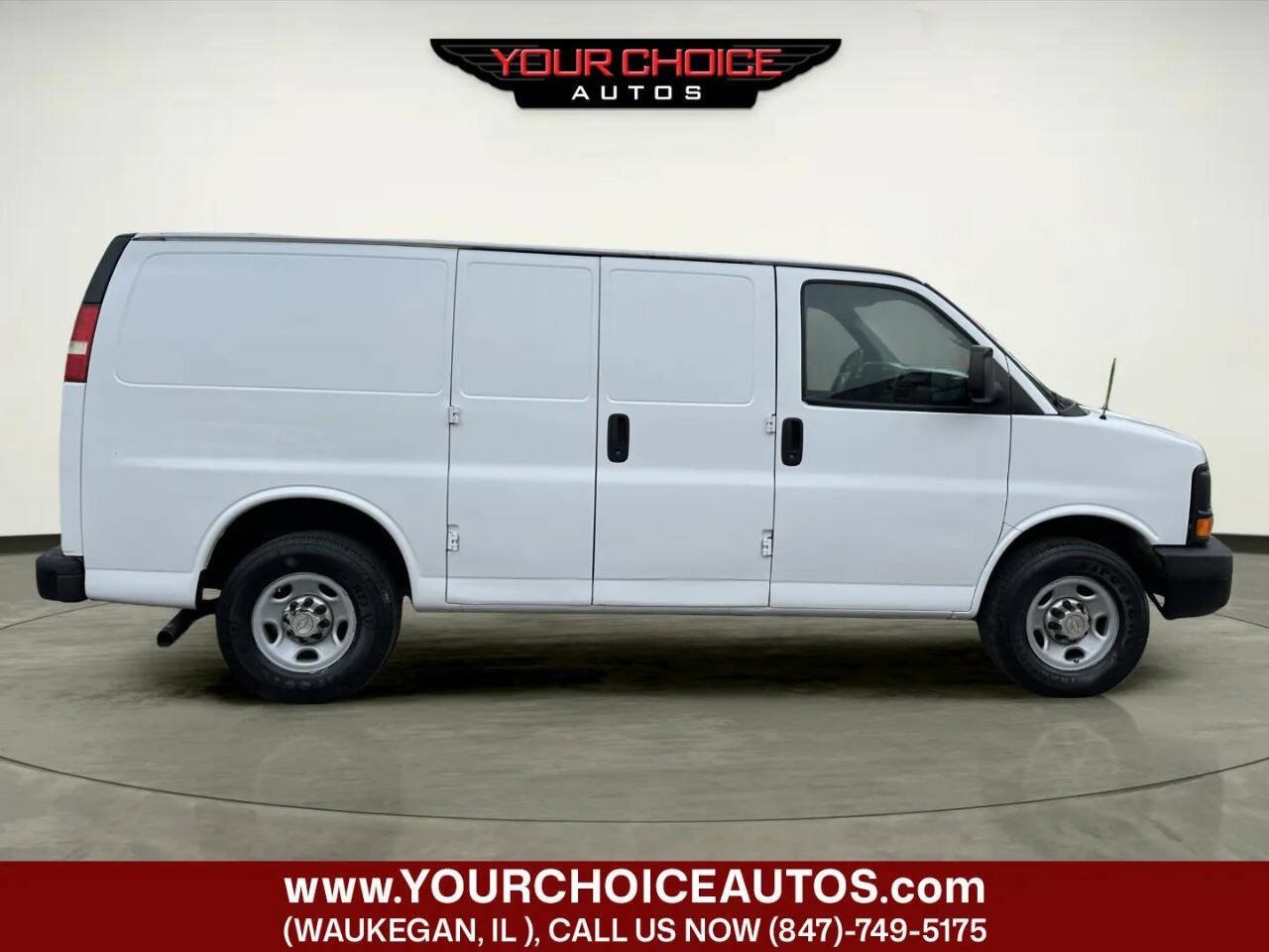 Used 2014 Chevrolet Express 2500 RWD image 7