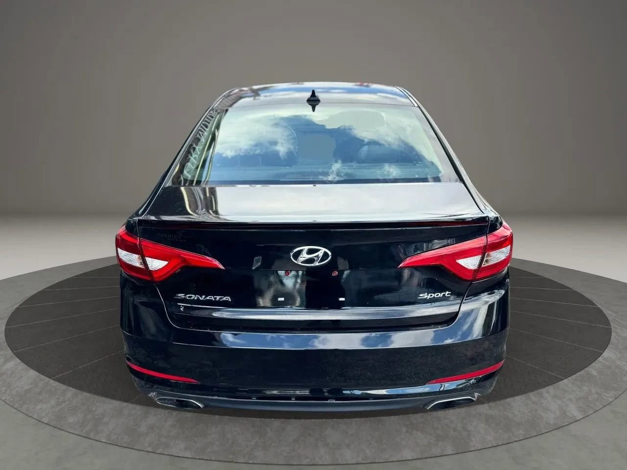 Used 2015 Hyundai Sonata Sport w/ Option Group 04 FWD image 11