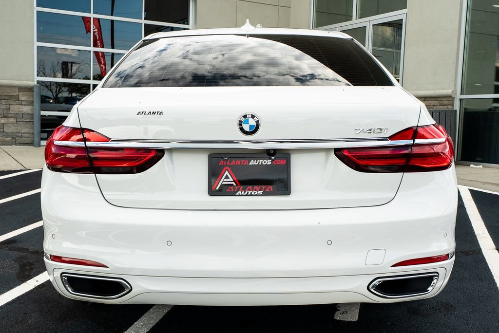 Used 2018 BMW 740i RWD image 15