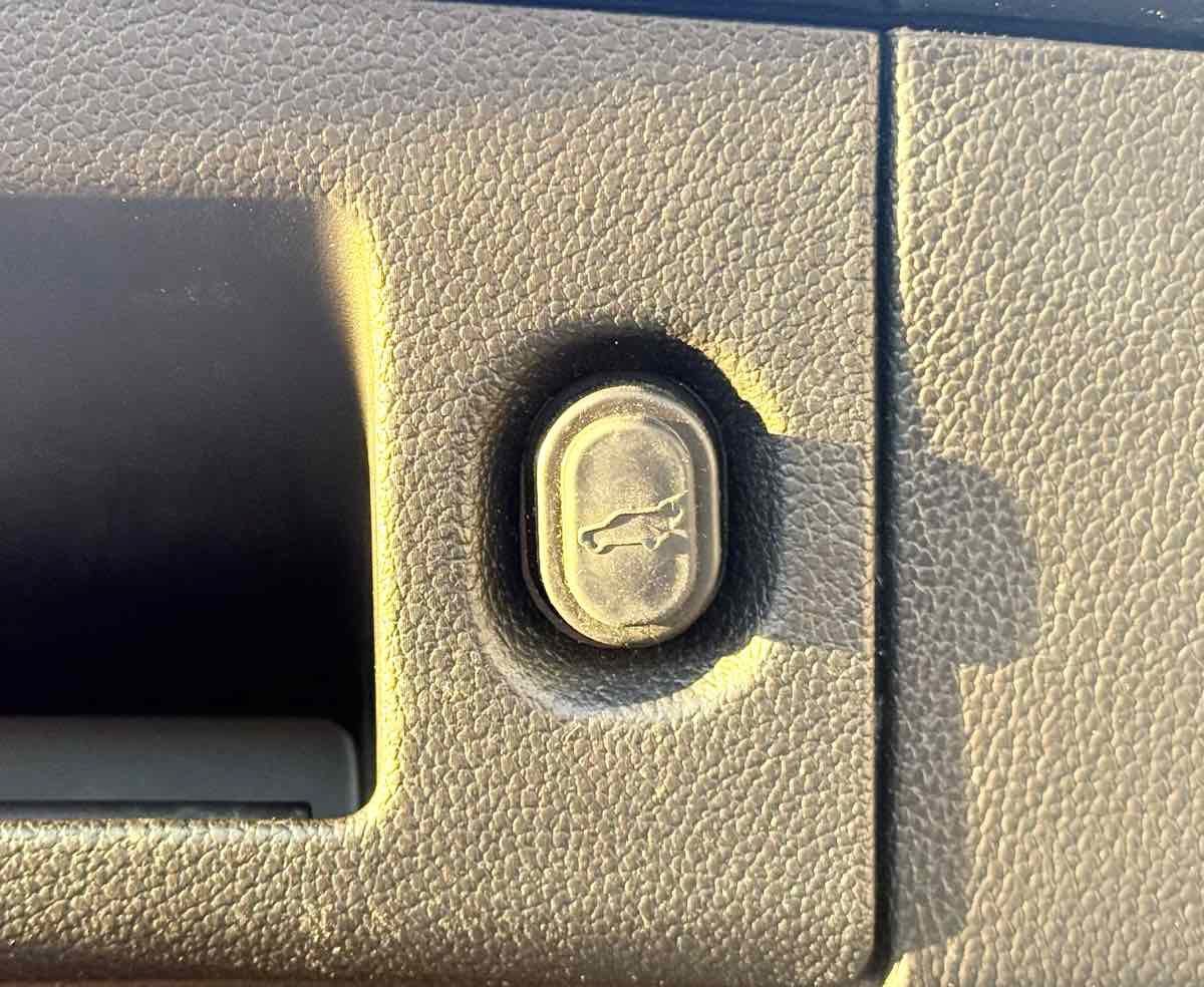 Used 2019 Chevrolet Tahoe LT RWD image 12